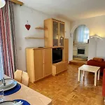 Alpenhof Apartamento *